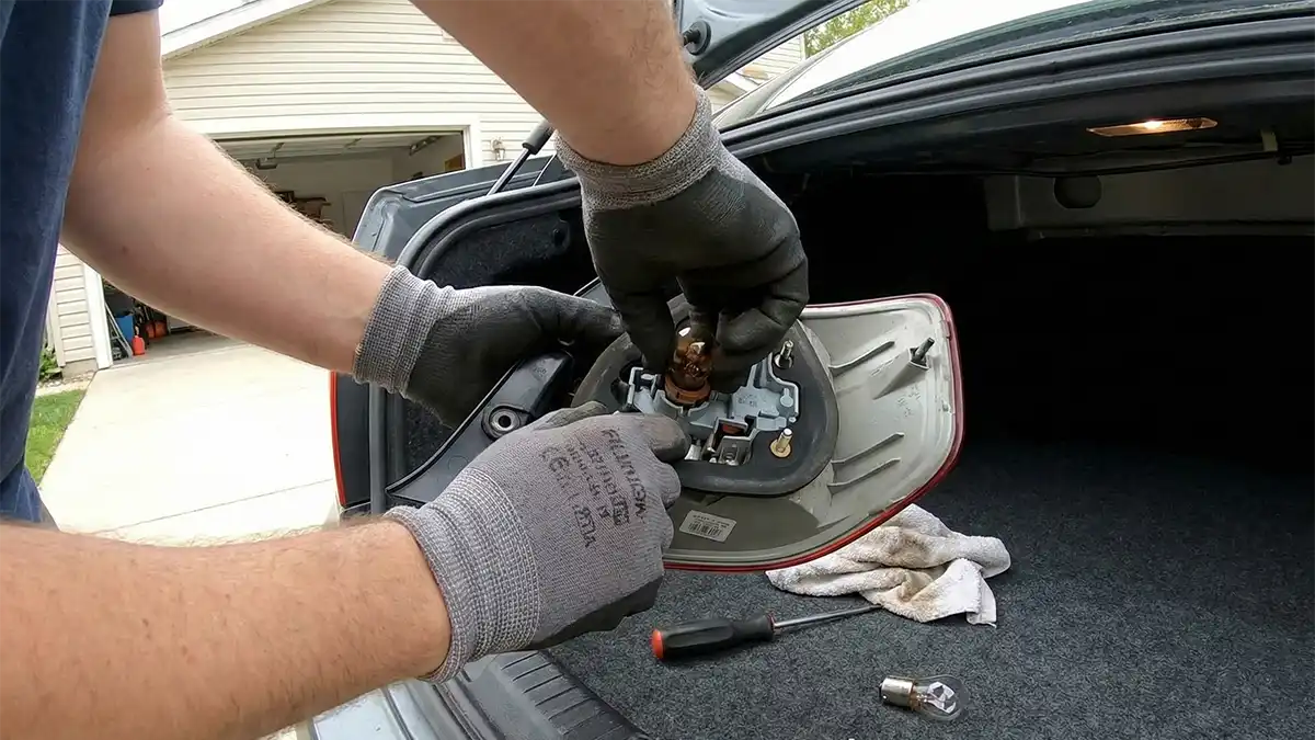 How to Replace Tail Light Bulb DIY A Complete Step-by-Step Guide