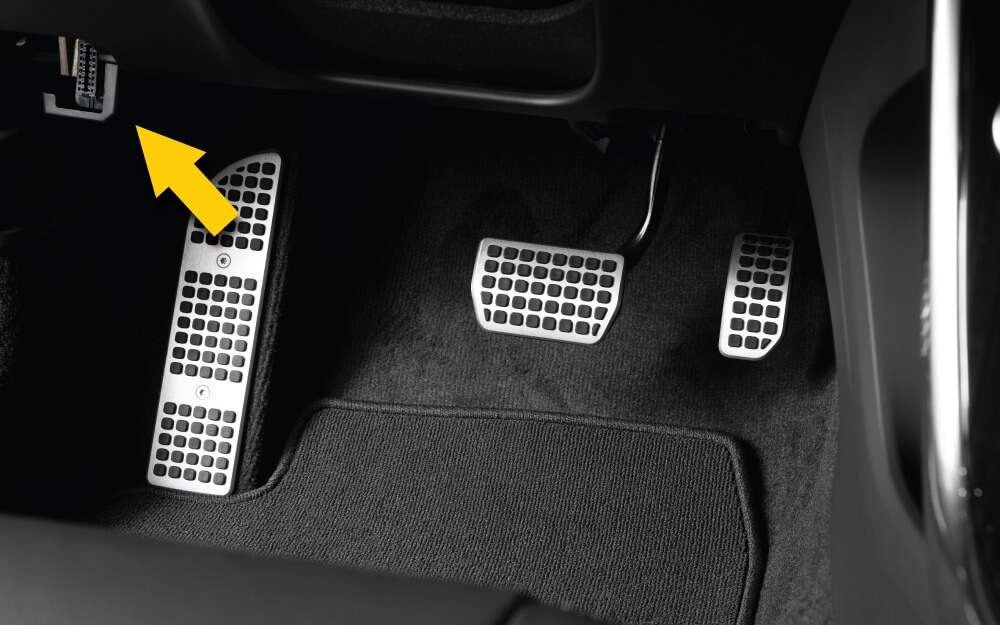 How to Install Car OBD2 Performance Chip for Maximum Power