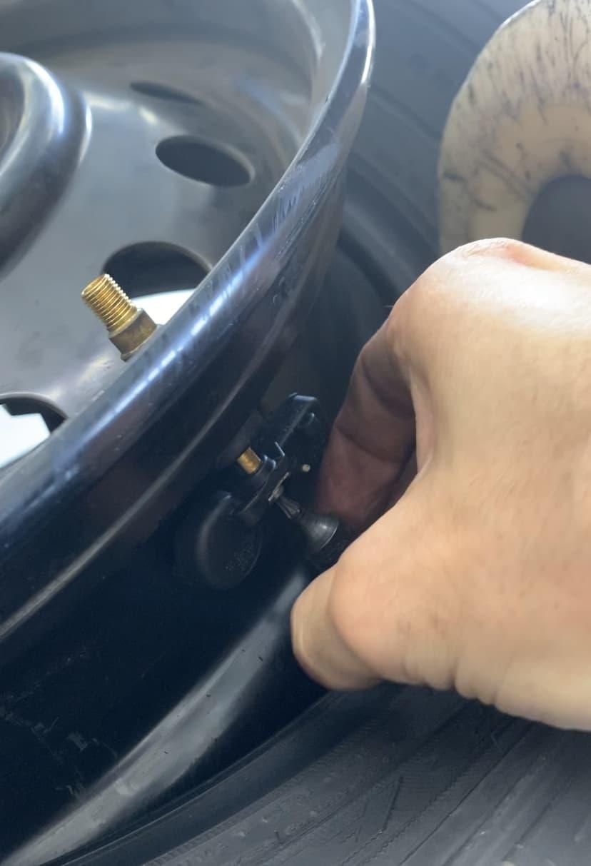 How to Replace Car TPMS Sensor Yourself: Step-by-Step Guide