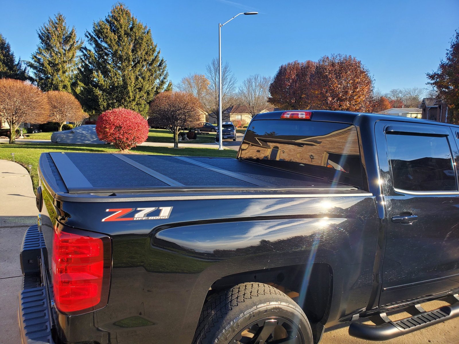 How to Install Car Tonneau Cover on Truck: Easy DIY Guide