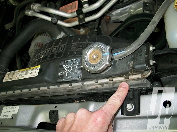 How to Check Car Radiator for Leaks: A Simple DIY Guide