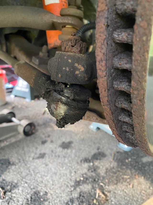 Dangers of Driving With Bad Tie Rods: What You Must Know