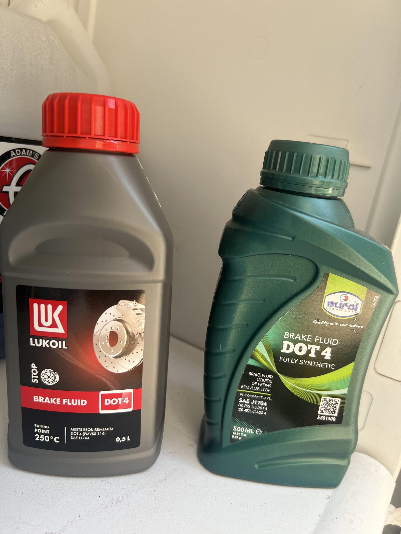 Dangers of Mixing Different Brake Fluid Brands: What You Need to Know