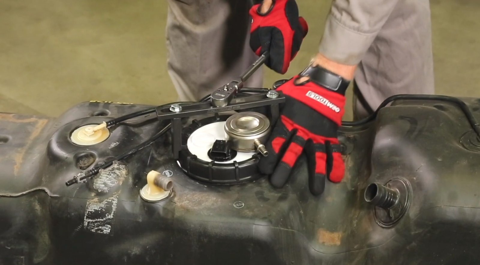 How to Replace Car Fuel Pump Yourself: Step-by-Step Guide